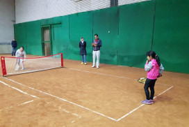 <p>حضور سارا ارحمی ۷ ساله در اردوی انتخابی مستعدین استان در منطقه ۱ کشور با حضور بازیکنان ۹ استان در اردو</p>
